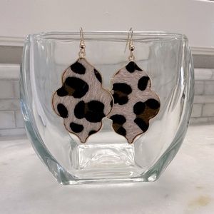 NEW leopard earrings
